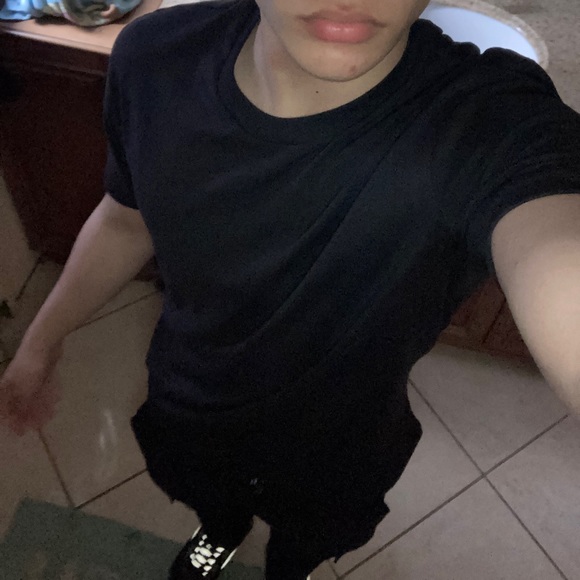 lkjhhhg183
